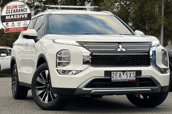 2025 Mitsubishi ZM